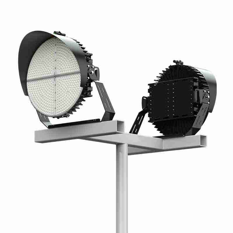 1000W high-performance stadium light; features a customizable 4-head mounting bracket for easy installation.